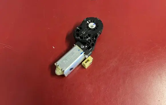 BMW X3 G01 Seat adjustment motor 0390203485