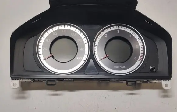 Volvo V60 Speedometer (instrument cluster) 31343330AA