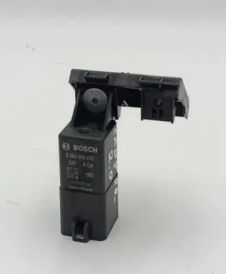 Volkswagen Caddy Glow plug pre-heat relay 0281003038 20190214 038907281D