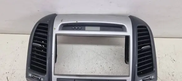 Hyundai Santa Fe Dashboard center trim panel 945102B000