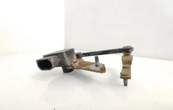 Volvo S60 Headlight/headlamp level sensor 8G9N3C492AA 20120312 BL3KA