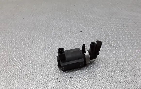 Audi A6 S6 C5 4B Turbo solenoid valve 059906627