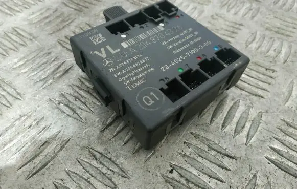 Mercedes-Benz C W204 Door control unit/module A2048704326