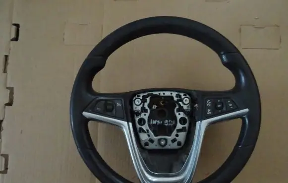 Opel Insignia A Steering wheel 10914241586