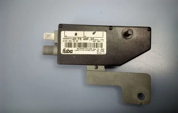 Mercedes-Benz ML W163 Aerial antenna amplifier A1638200089 09380579