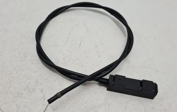 Skoda Fabia Mk3 (NJ) Engine bonnet/hood lock release cable 6V0823535C