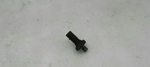 Bentley Continental Oil pressure sensor 06A919081E