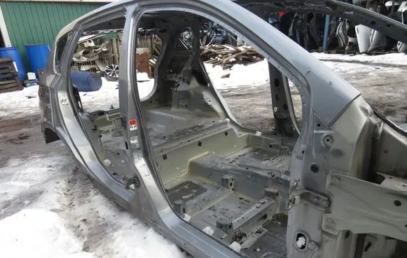 Suzuki SX4 S-Cross Side car body part KRIS235789