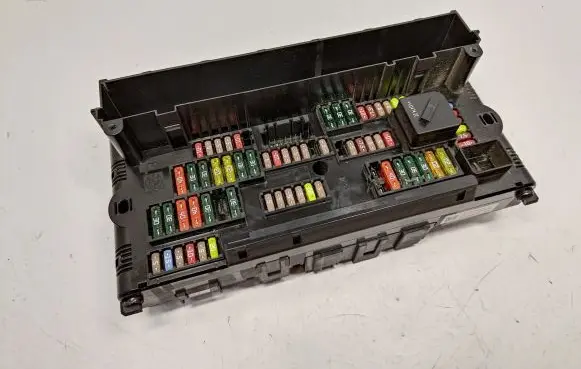 BMW 7 F01 F02 F03 F04 Fuse module 9252815 61149252815
