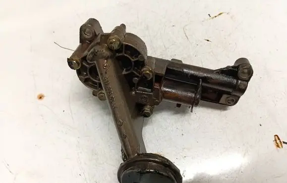 Volvo 440 Oil pump 7700855138