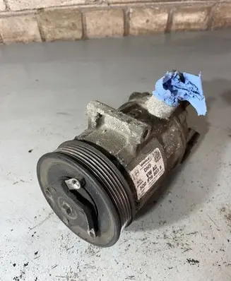 Skoda Fabia Mk3 (NJ) Air conditioning (A/C) compressor (pump) 5Q0816803B 01141543 11157012943D