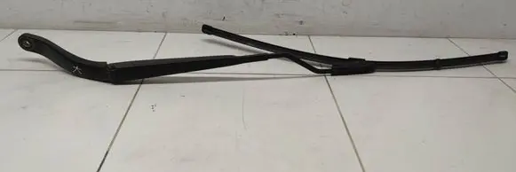 Renault Megane IV Front wiper blade arm 288819391R