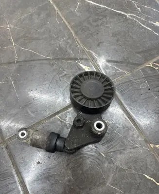 Opel Zafira A Alternator belt tensioner 