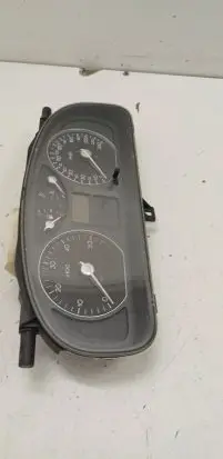 Renault Laguna II Speedometer (instrument cluster) 8200218888 501019880079 6K17YA42