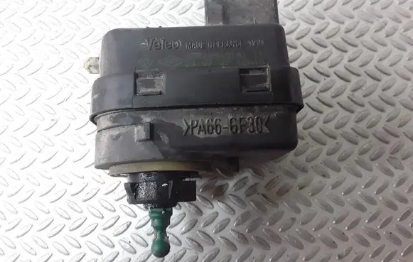 Headlight level adjustment motor