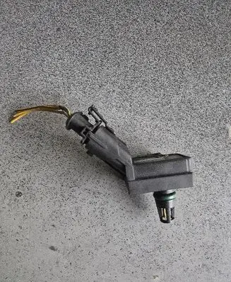 Volvo XC90 Air pressure sensor 0261230090 8674288