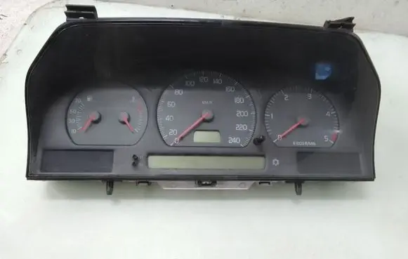 Speedometer (instrument cluster)