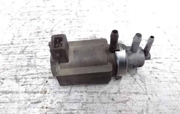 Audi A6 S6 C5 4B Turbo solenoid valve 059906627A