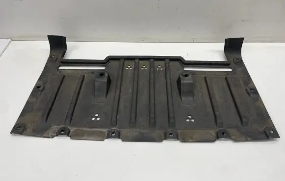 BMW iX Engine splash shield/under tray 7931863