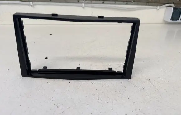 Renault Master III Radio/GPS head unit trim 