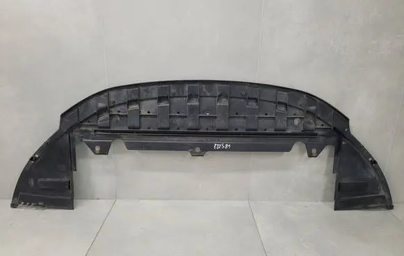 Volvo V70 Front bumper skid plate/under tray 31353600 313536002