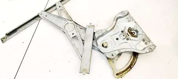 Toyota Avensis T250 Sliding door window regulator with motor