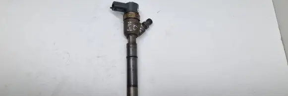 Hyundai i40 Fuel injector 0445110411