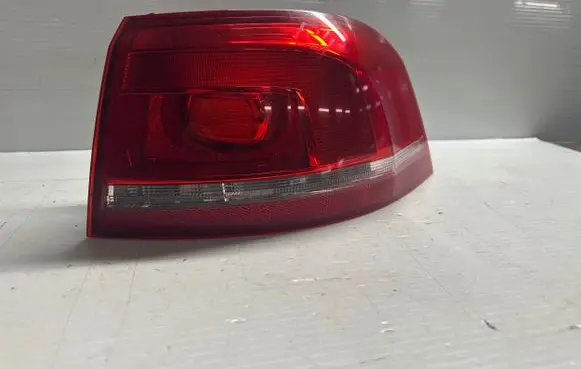 Volkswagen PASSAT B7 Rear/tail lights 3AF945096C 605002