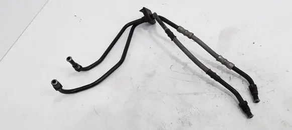 Volkswagen PASSAT B5.5 Brake booster pipe/hose 
