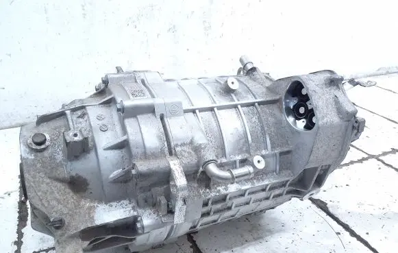 Polestar 2 Electric car motor 32280215 P1216578 T7016615