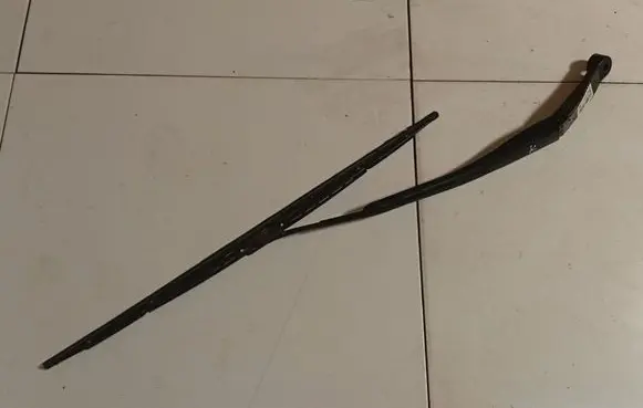 Honda FR-V Front wiper blade arm 1774SJD