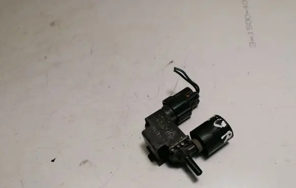 Toyota Corolla E120 E130 Turbo solenoid valve 90910-12232