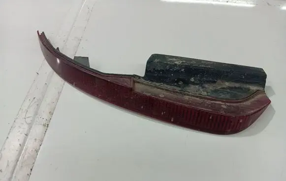 Subaru B9 Tribeca Rear tail light reflector 