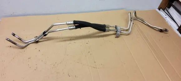 Jeep Grand Cherokee Oil cooling pipe 
