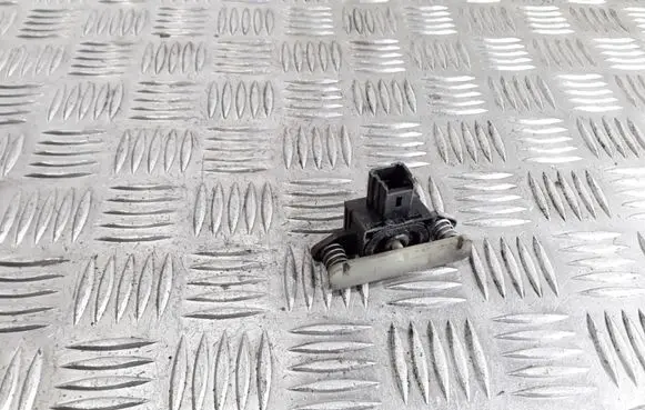 Citroen C5 Tailgate opening switch 9642261980