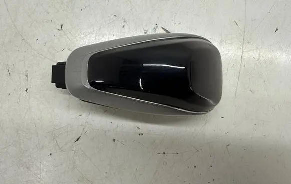 Subaru Outback (BT) Gear lever shifter trim leather/knob 35126AN00A