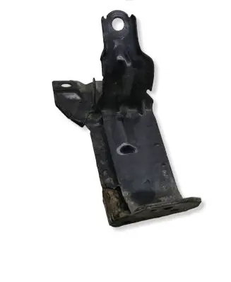 Volvo XC60 Radiator mount bracket 31261981