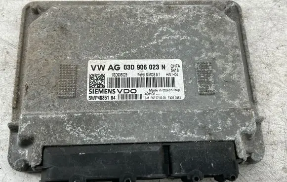 Skoda Fabia Mk2 (5J) Engine control unit/module 03D906023N 5WP4085104 03D906023