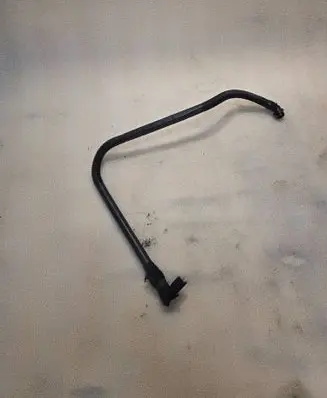 Audi A8 S8 D2 4D Breather/breather pipe/hose 