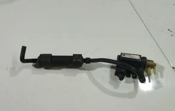 Volkswagen PASSAT B6 Turbo solenoid valve 700868020