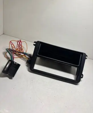 Volkswagen Touran I Radio/GPS head unit trim 