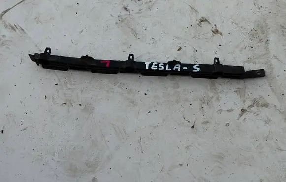 Tesla Model S Bumper support mounting bracket corner 