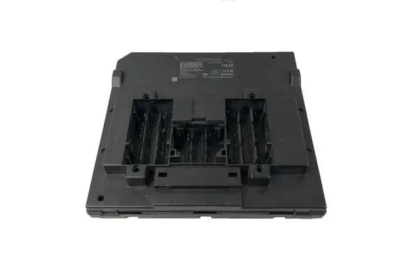 Volkswagen Tiguan Central body control module 5Q0937084DQ