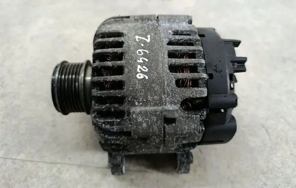 Audi A4 S4 B7 8E 8H Generator/alternator 