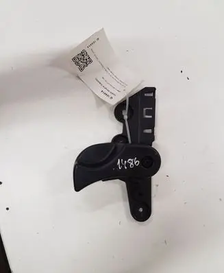 Engine bonnet (hood) release handle