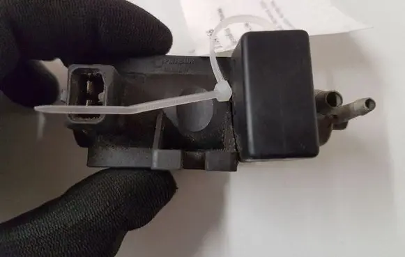 Opel Astra G Turbo solenoid valve 72190339