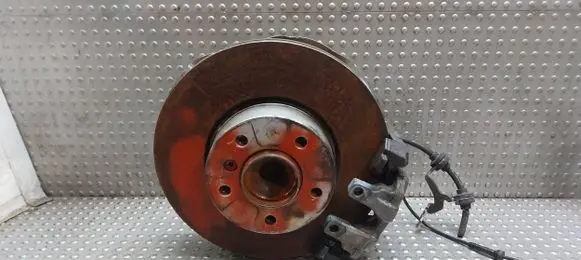 BMW 1 E81 E87 Front wheel hub 6764443