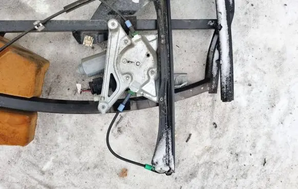 Audi A4 S4 B5 8D Sliding door window regulator with motor 8D0837398C