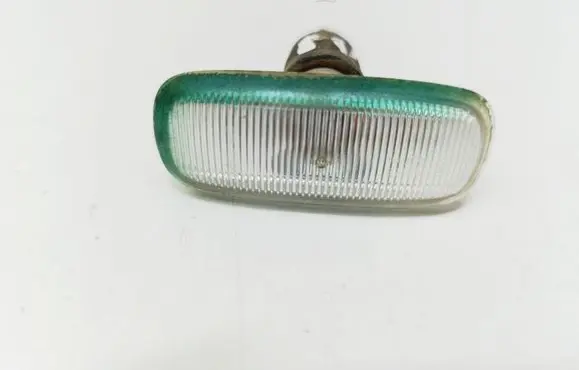 Audi A4 S4 B5 8D Front fender indicator light 