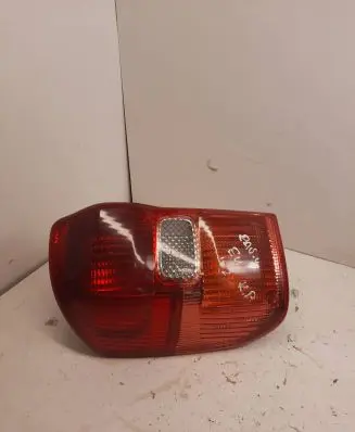 Toyota RAV 4 (XA20) Rear/tail lights